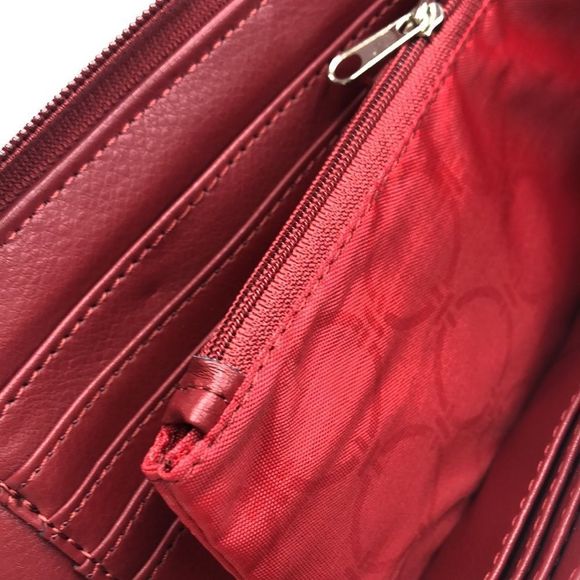 Like New Red JM New York wristlet clutch w/ zip around closure and inner pockets - Picture 5 of 5